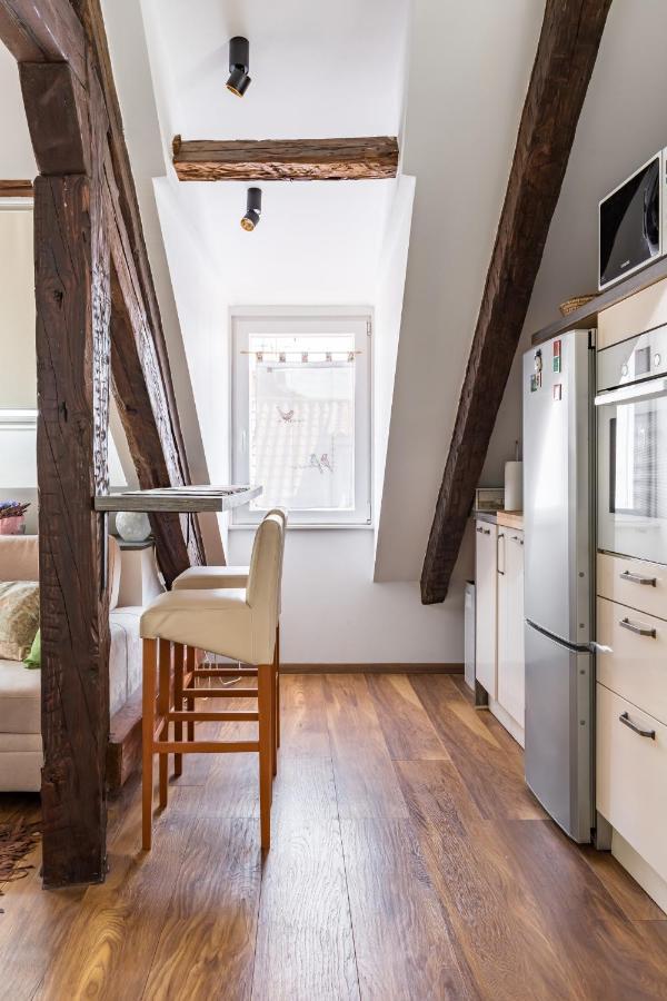Petrova Attic * Split
